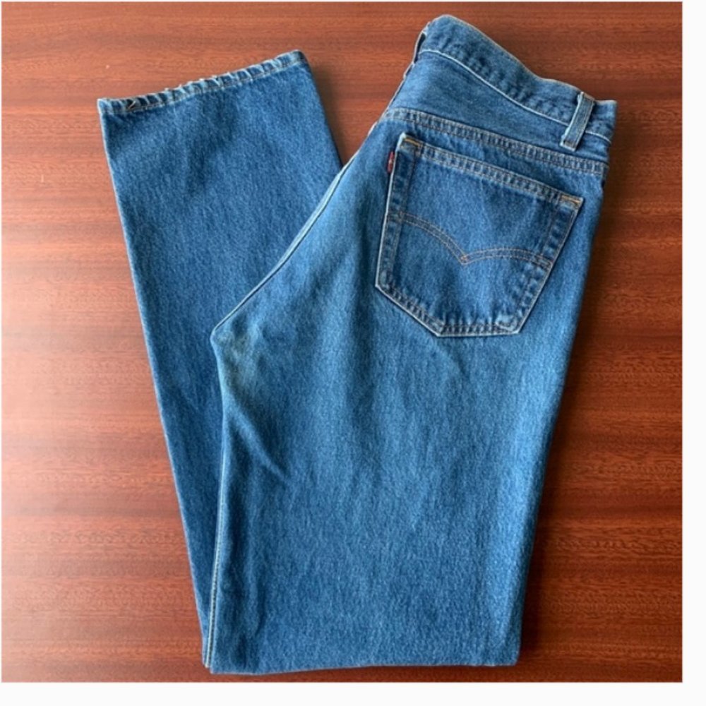 Vintage Women’s 501 Levi's Mom Jeans Made in USA - Picture 2 of 8